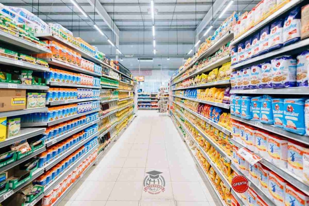 Many Supermarkets Sell More and More Imported Food Products than Ones Produced in Their Home Country (3)